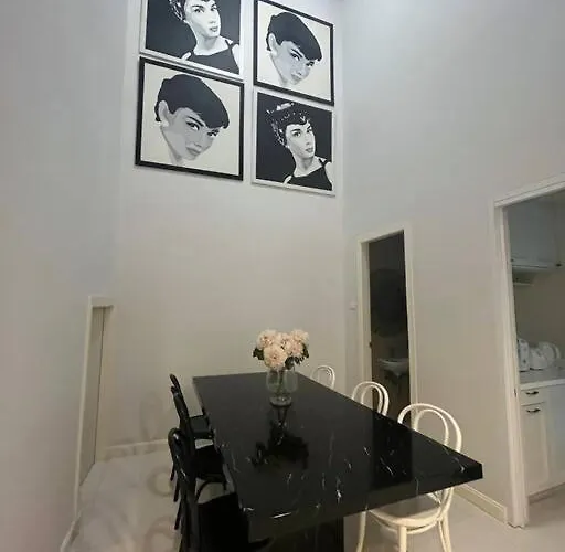 Townhome 3 Bed4 Baht Asok Mrtbts Sukhumvit 16