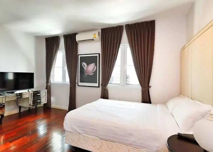 Townhome 3 Bed4 Baht Asok Mrtbts Sukhumvit 16 別荘 *
