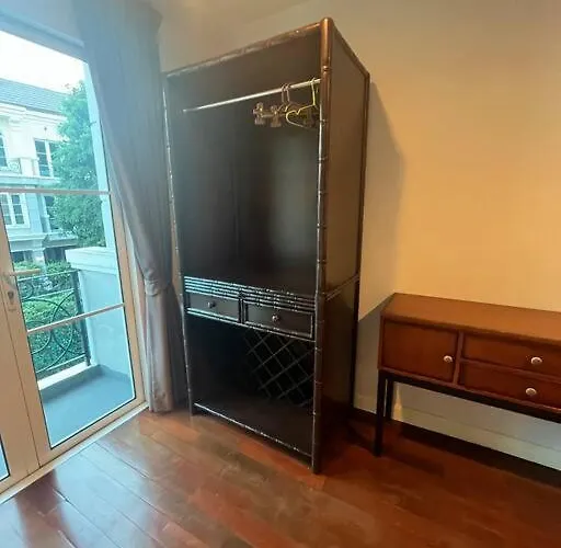 Townhome 3 Bed4 Baht Asok Mrtbts Sukhumvit 16 別荘
